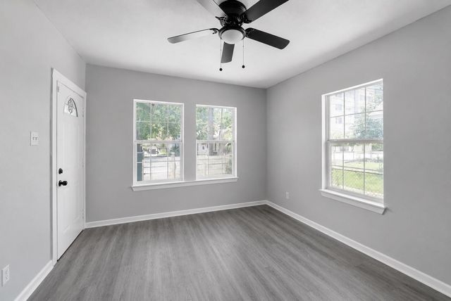220 Engel Street, Houston, TX 77011