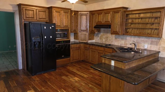 2100 13TH Avenue, Canyon, TX 79015