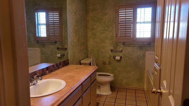 2100 13TH Avenue, Canyon, TX 79015