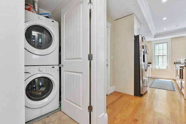 264 Athens Street 5, Boston, MA 02127