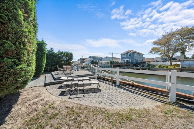 18 Clark Street, Long Beach, NY 11561