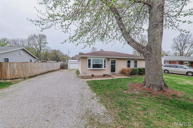 312 Frey Lane, Fairview Heights, IL 62208