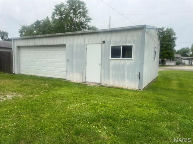 312 Frey Lane, Fairview Heights, IL 62208