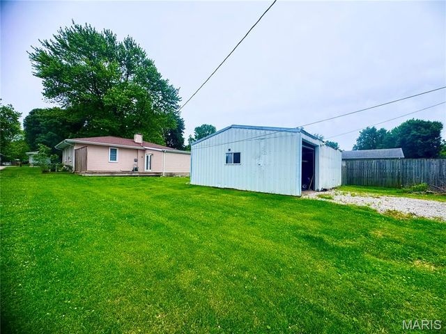 312 Frey Lane, Fairview Heights, IL 62208