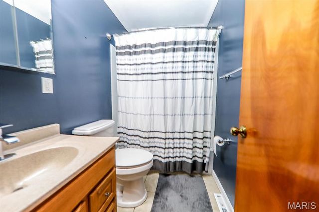 312 Frey Lane, Fairview Heights, IL 62208