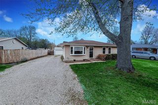 312 Frey Lane, Fairview Heights, IL 62208
