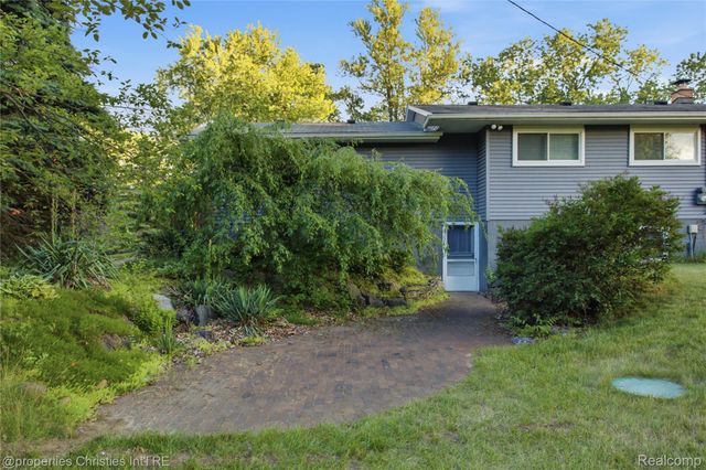 3851 Judd Road, Milan, MI 48160