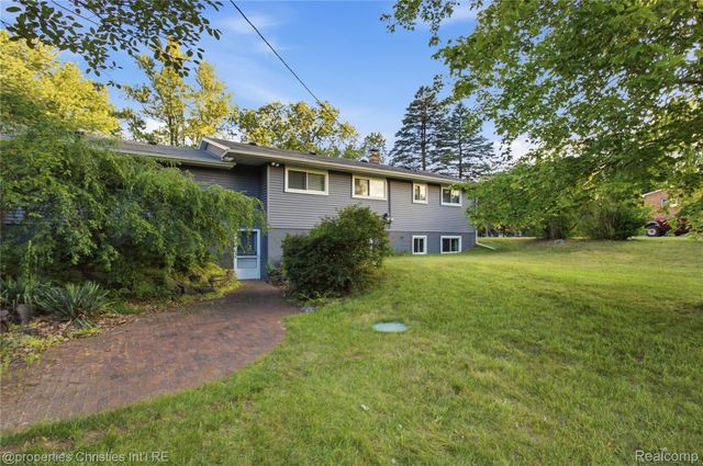 3851 Judd Road, Milan, MI 48160