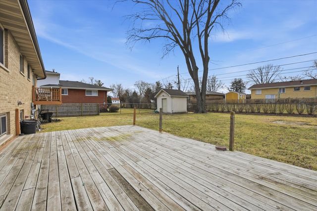 130 N Horner Lane, Mount Prospect, IL 60056