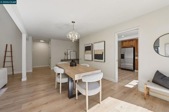 826 Augusta Dr, Moraga, CA 94556