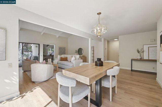 826 Augusta Dr, Moraga, CA 94556