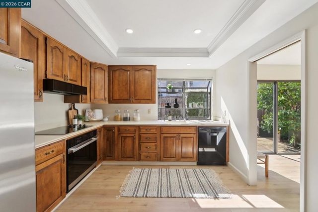 826 Augusta Dr, Moraga, CA 94556