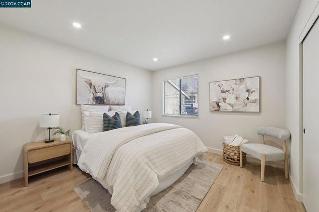 826 Augusta Dr, Moraga, CA 94556