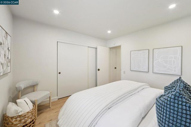 826 Augusta Dr, Moraga, CA 94556