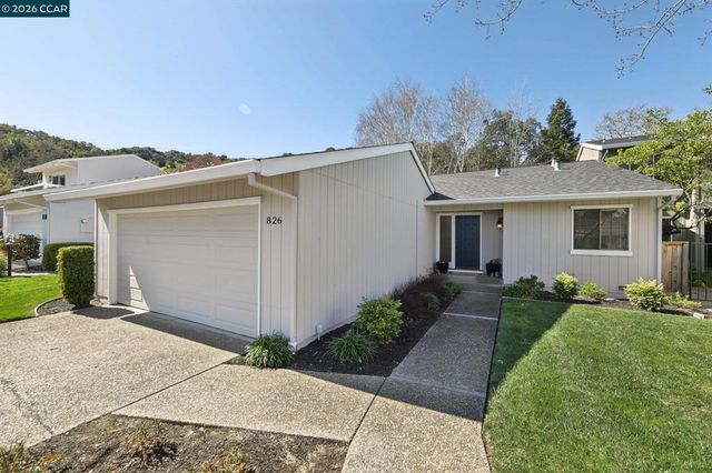 826 Augusta Dr, Moraga, CA 94556