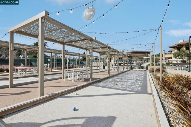 826 Augusta Dr, Moraga, CA 94556