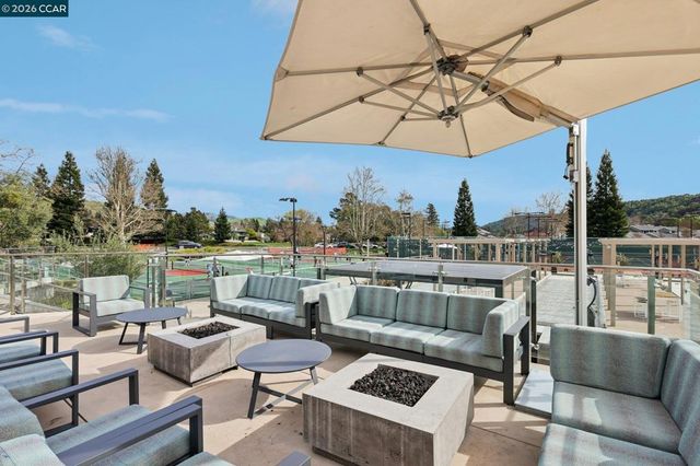 826 Augusta Dr, Moraga, CA 94556