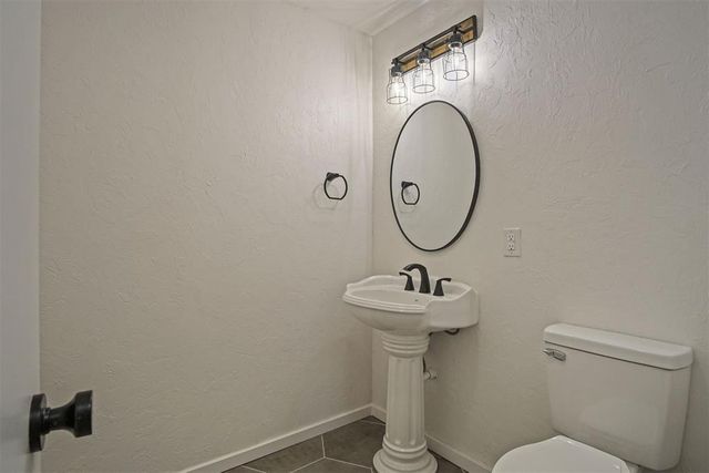 10751 Shady Oaks Lane, Guthrie, OK 73044