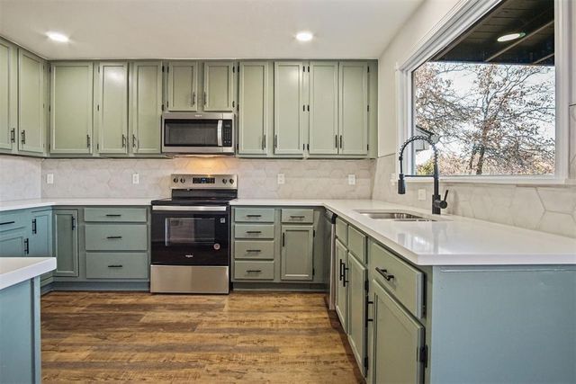 10751 Shady Oaks Lane, Guthrie, OK 73044