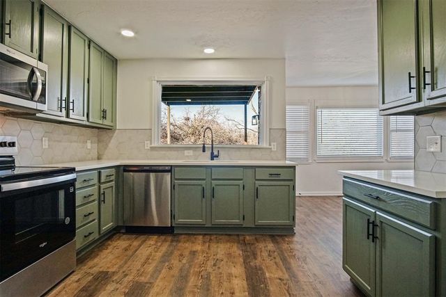 10751 Shady Oaks Lane, Guthrie, OK 73044