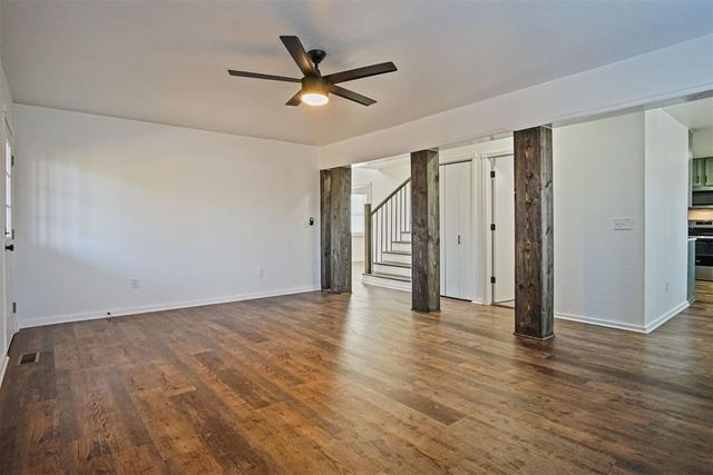 10751 Shady Oaks Lane, Guthrie, OK 73044
