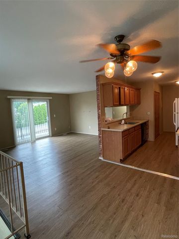 23653 Stonehenge Boulevard, Novi, MI 48375