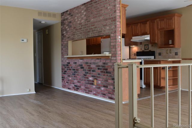 23653 Stonehenge Boulevard, Novi, MI 48375