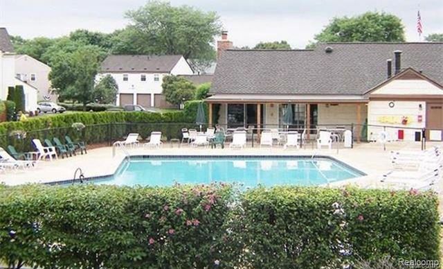 23653 Stonehenge Boulevard, Novi, MI 48375