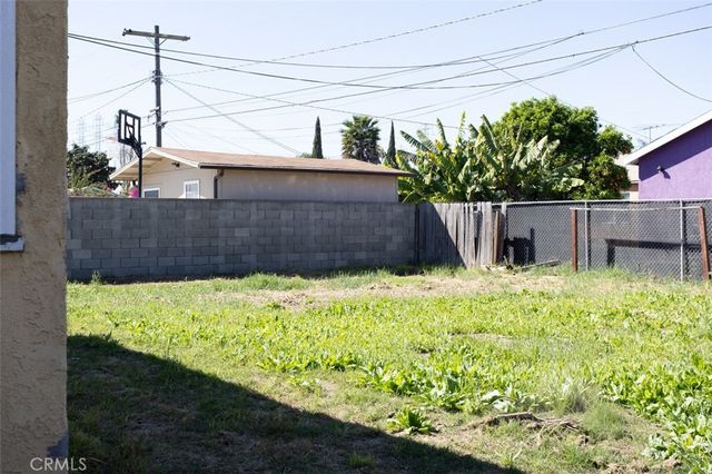 1401 S Whitemarsh, Compton, CA 90220