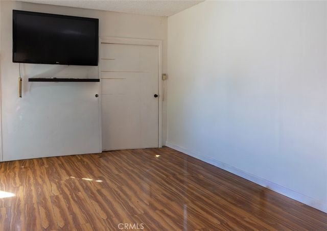 1401 S Whitemarsh, Compton, CA 90220
