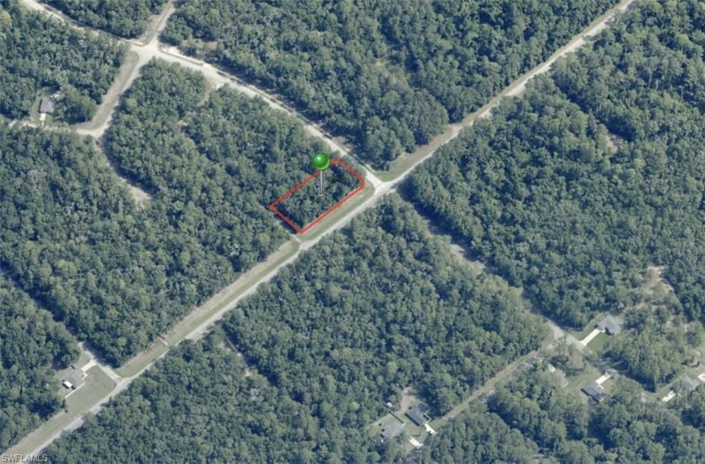 8698 N ALAMEDA DR, Citrus Springs, FL 34434