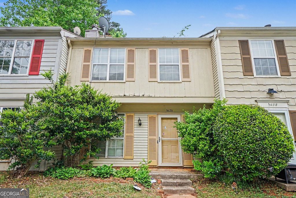 5670 Wells Circle, Stone Mountain, GA 30087