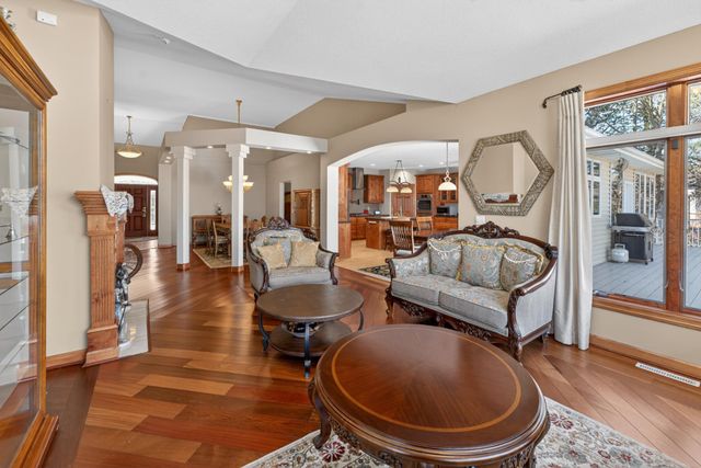 2623 S Coon Creek Drive, Andover, MN 55304