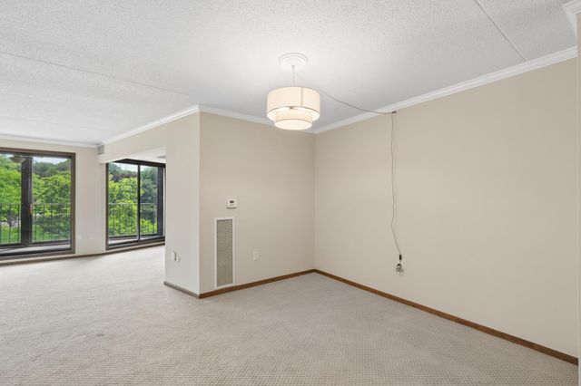 1077 Sibley Memorial Highway 504, Lilydale, MN 55118