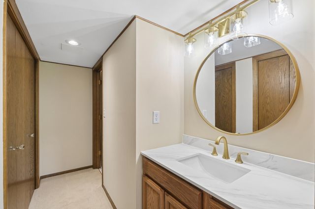 1077 Sibley Memorial Highway 504, Lilydale, MN 55118