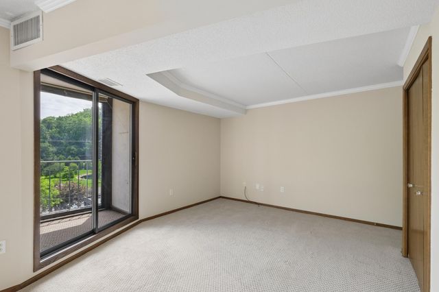 1077 Sibley Memorial Highway 504, Lilydale, MN 55118