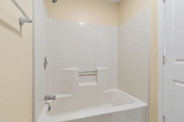 1508 Gorham 306, Lowell, MA 01852