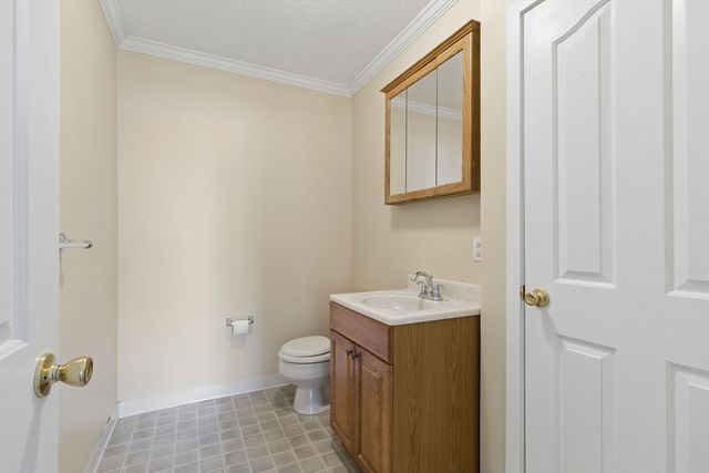 1508 Gorham 306, Lowell, MA 01852