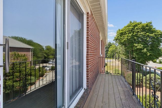 1508 Gorham 306, Lowell, MA 01852