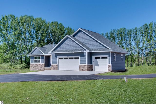 8932 Acres Run Drive, Traverse City, MI 49684