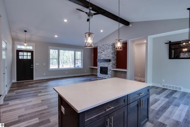 8932 Acres Run Drive, Traverse City, MI 49684