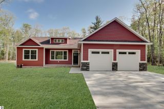 8932 Acres Run Drive, Traverse City, MI 49684