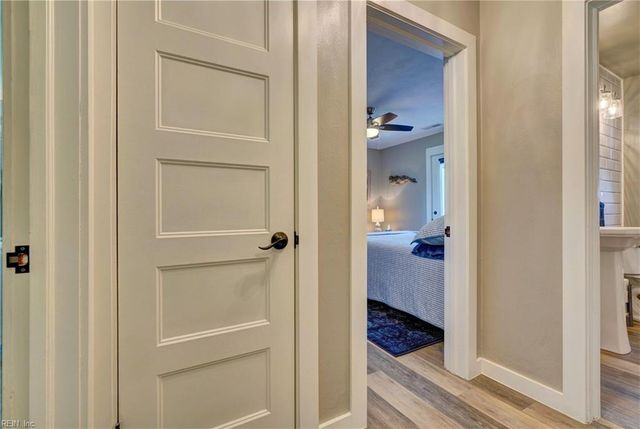 2725 Sterling Point Dr, Portsmouth, VA 23703