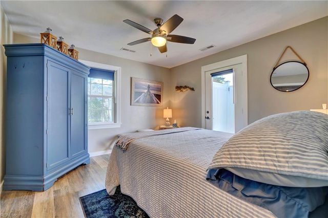 2725 Sterling Point Dr, Portsmouth, VA 23703