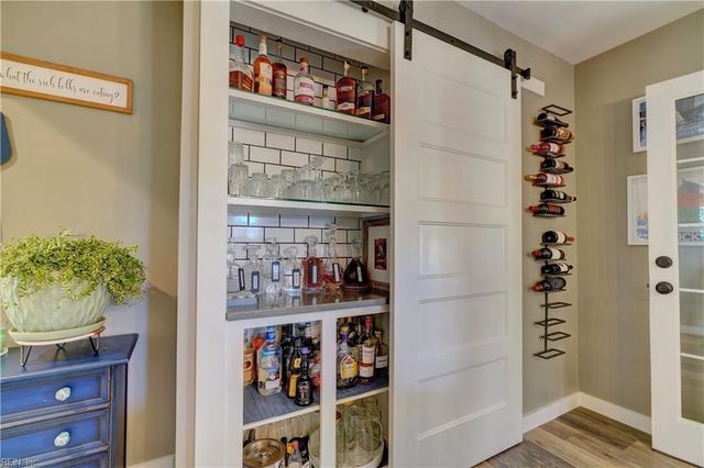 2725 Sterling Point Dr, Portsmouth, VA 23703