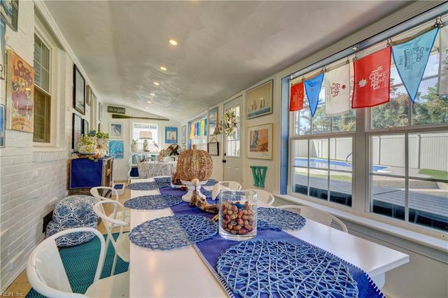 2725 Sterling Point Dr, Portsmouth, VA 23703