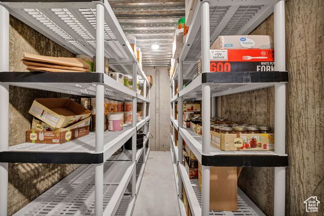 275 S 300 E, Wellsville, UT 84339