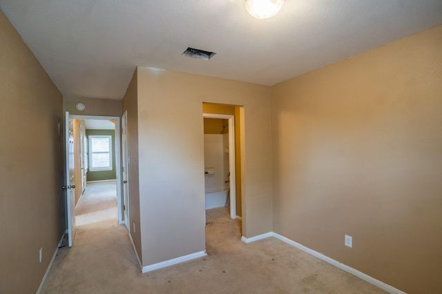 105 Remington RUN, Bastrop, TX 78602
