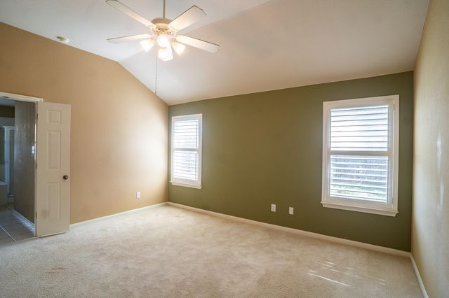105 Remington RUN, Bastrop, TX 78602