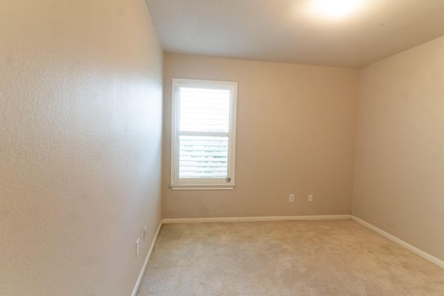 105 Remington RUN, Bastrop, TX 78602